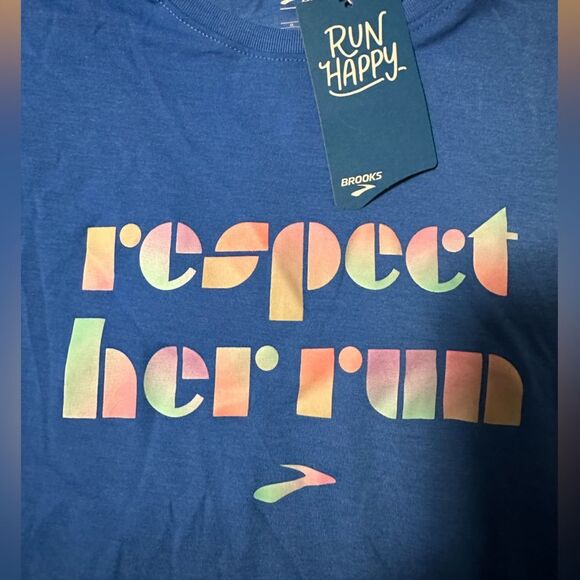 Brooks ‘Respect Her Run’ Teeshirt Size X-Large Blue - Picture 3 of 3